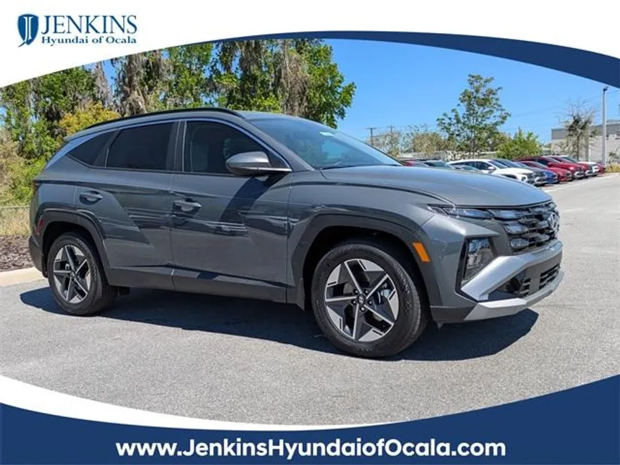 2025 Hyundai Tucson SEL photo 1