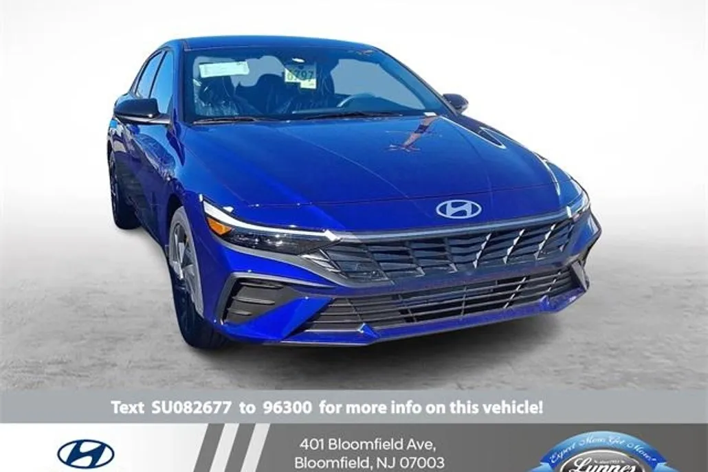 2025 Hyundai Elantra SEL Sport photo 1