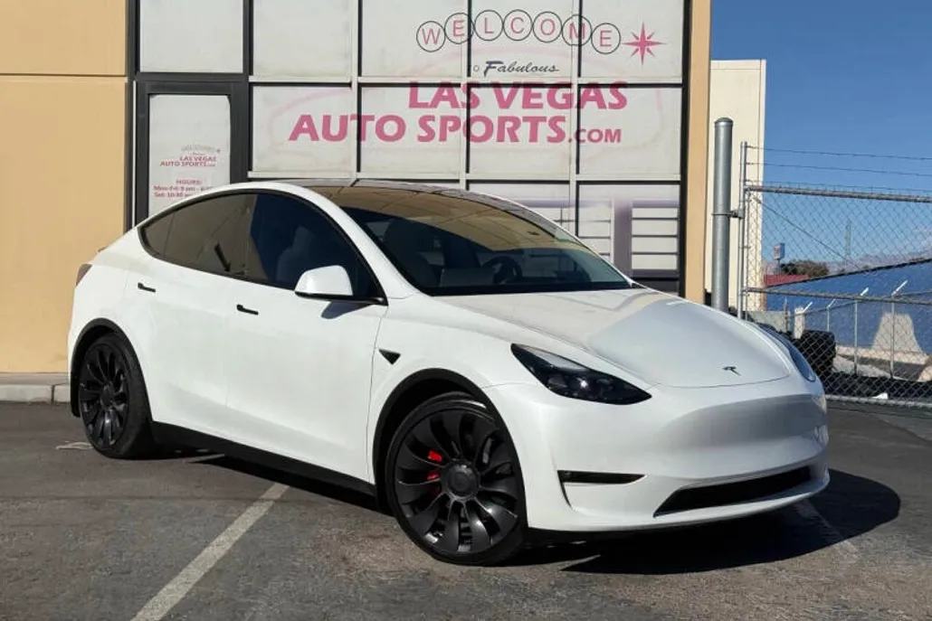 2023 Tesla Model Y Performance photo 1