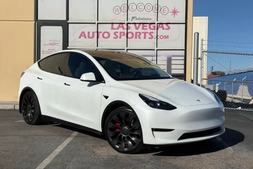 2023 Tesla Model Y Performance photo 1