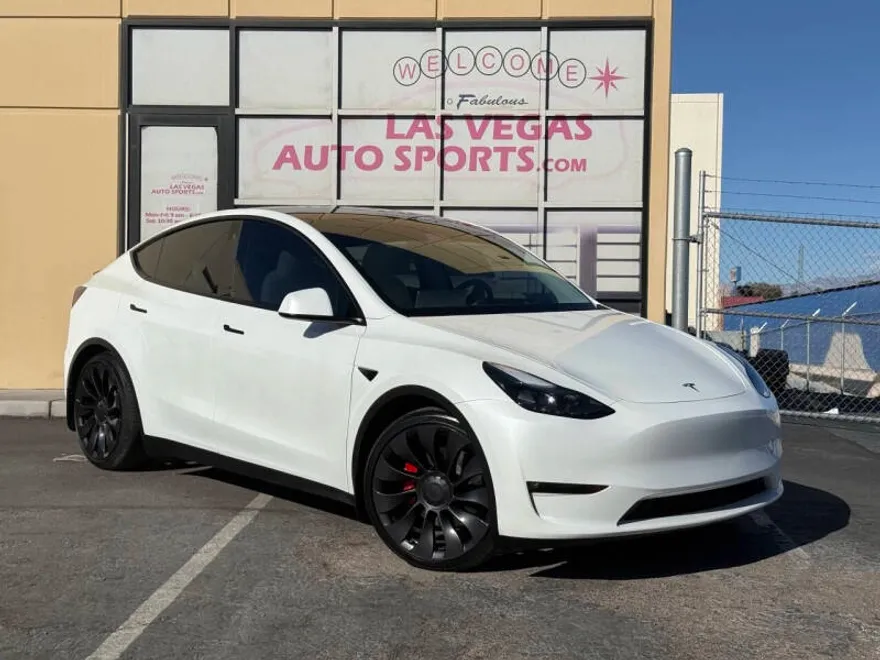 2023 Tesla Model Y Performance photo 1