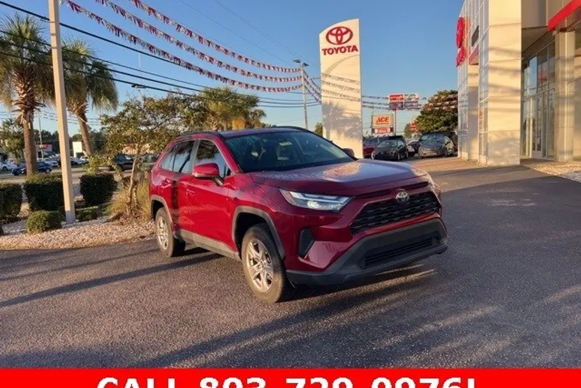 2022 Toyota RAV4 Hybrid XLE photo 1