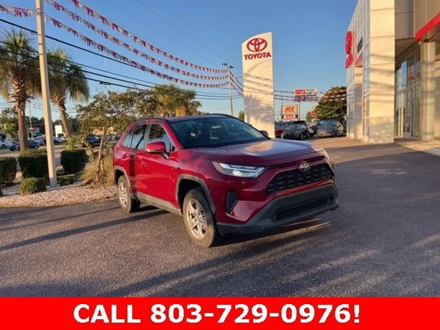 2022 Toyota RAV4 Hybrid XLE photo 1