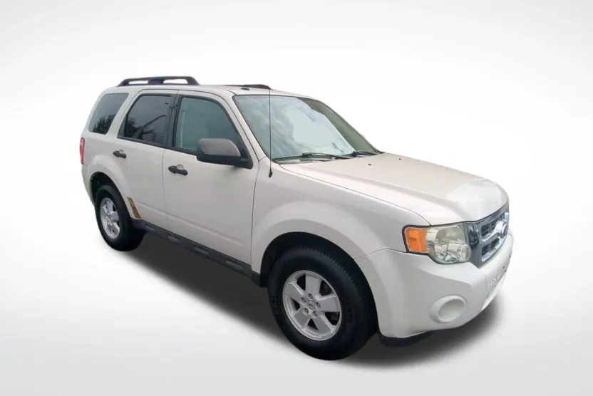 2012 Ford Escape XLT photo 1