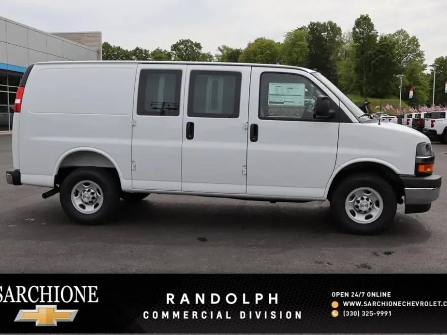 2025 Chevrolet Express 3500 Work Van photo 1