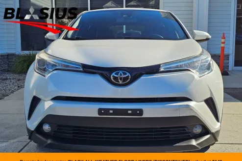 2018 Toyota C-HR XLE photo 2