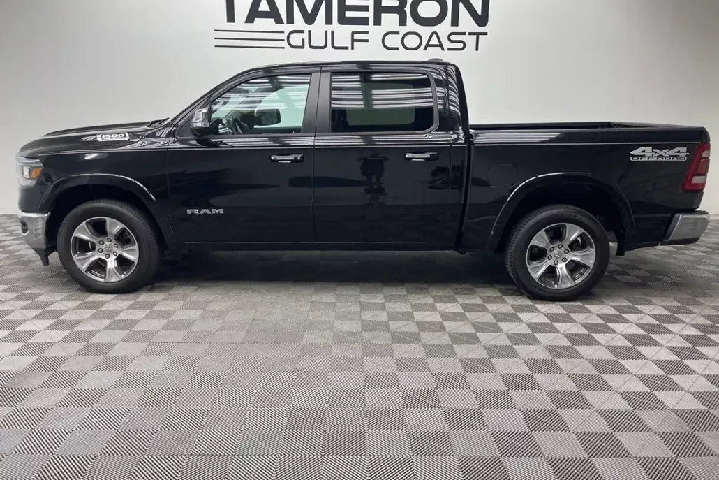 2022 Ram 1500 Laramie photo 1