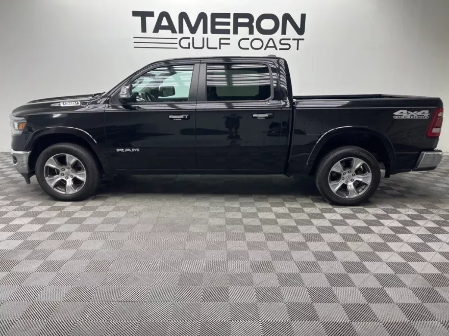 2022 Ram 1500 Laramie photo 1