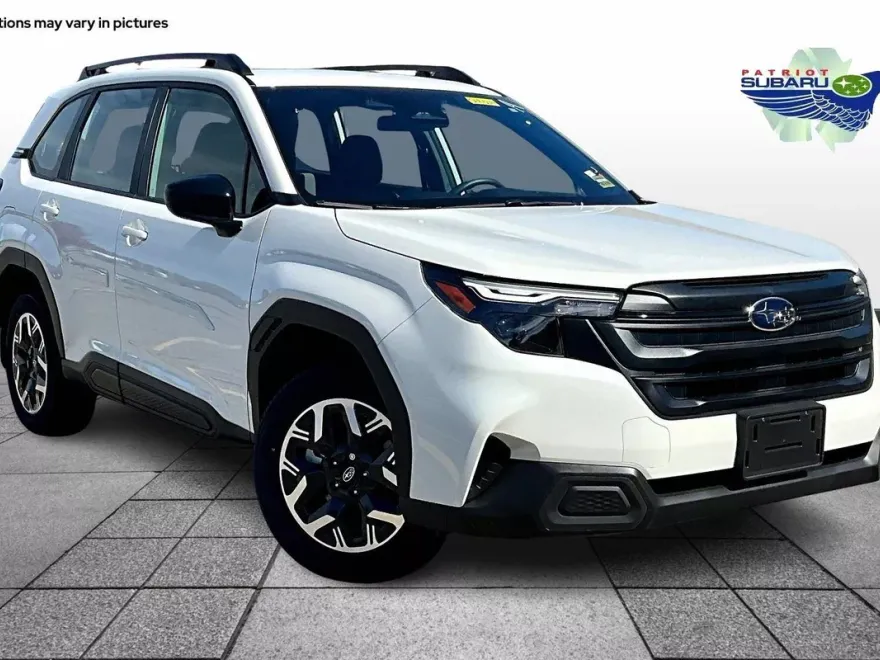 2025 Subaru Forester Base photo 1