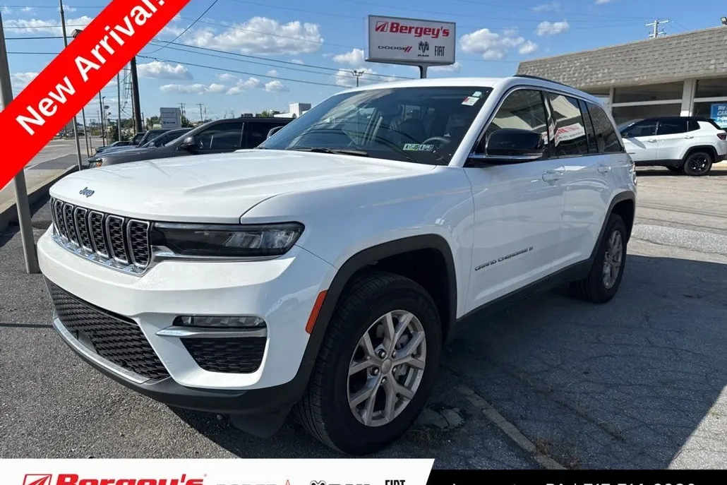 2023 Jeep Grand Cherokee Limited photo 1