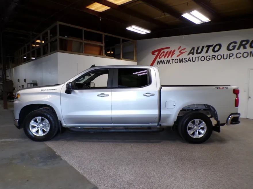 2019 Chevrolet Silverado 1500 LT photo 1