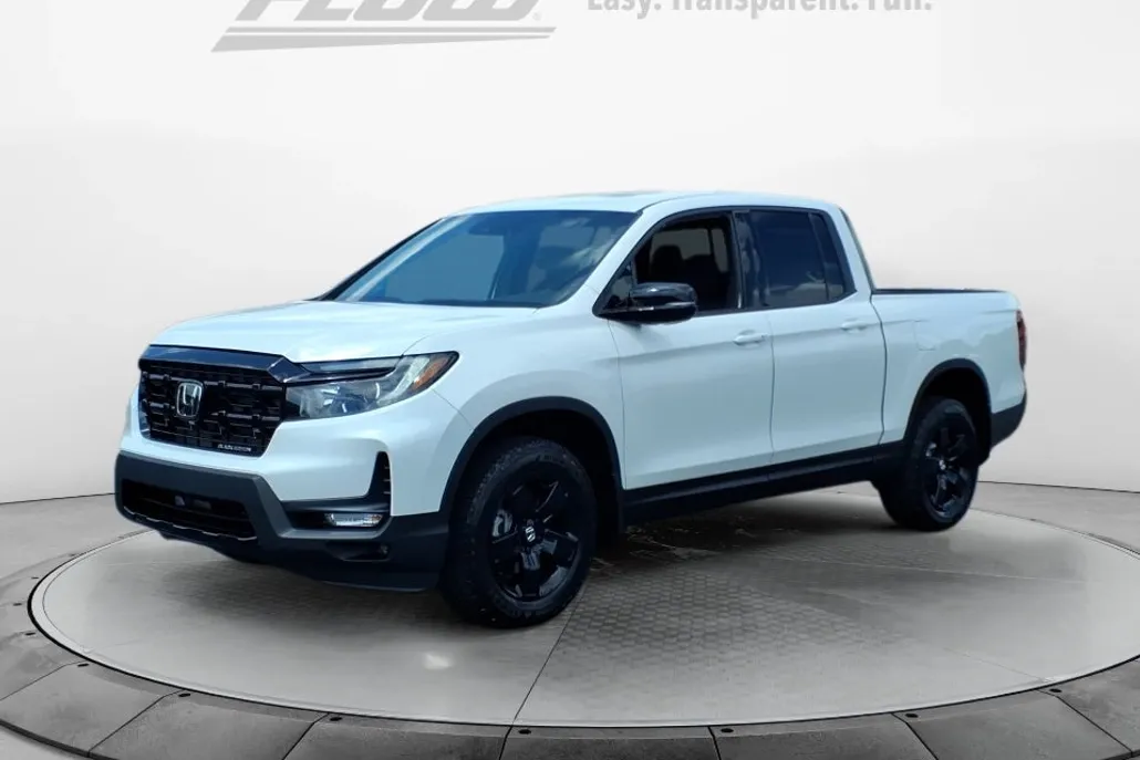 2025 Honda Ridgeline Black Edition photo 1