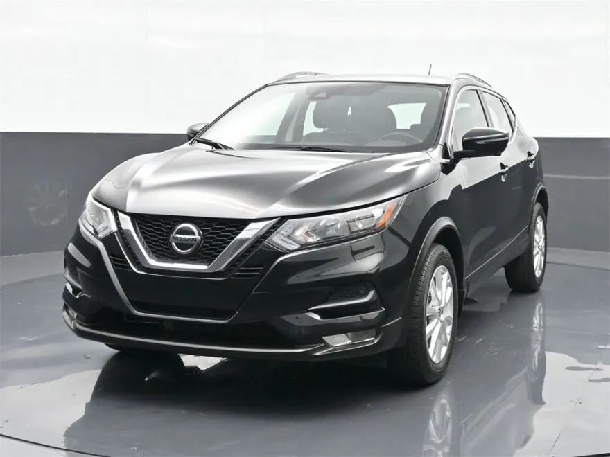 2022 Nissan Rogue Sport SV photo 1