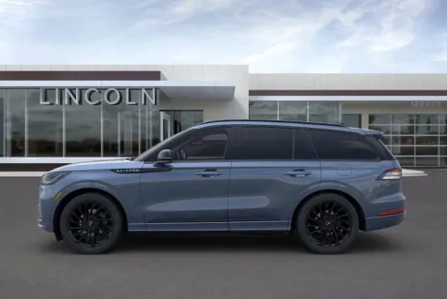 2025 Lincoln Aviator Reserve photo 3