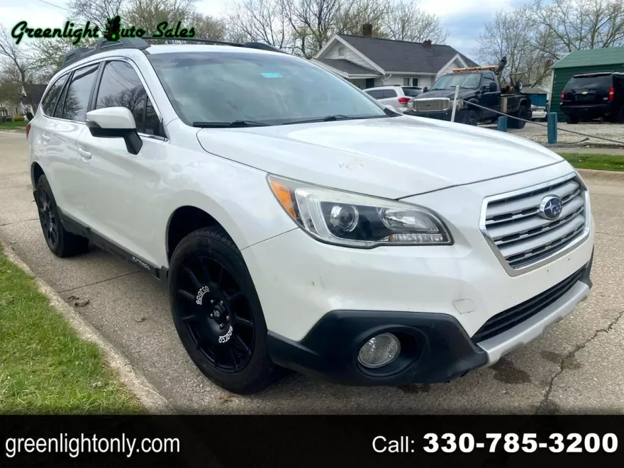 2015 Subaru Outback 2.5i Limited photo 1