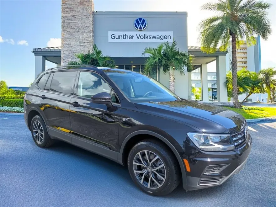 2021 Volkswagen Tiguan S photo 1