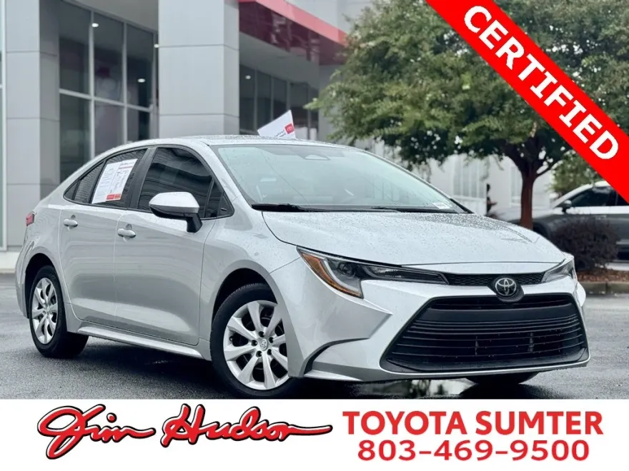2024 Toyota Corolla LE photo 1