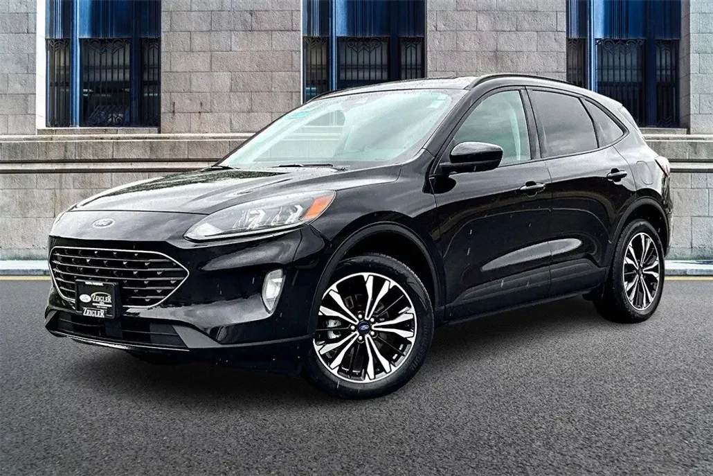 2022 Ford Escape SEL photo 1