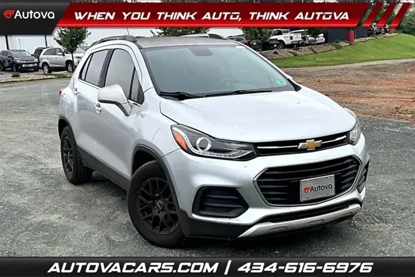 2017 Chevrolet Trax LT photo 1