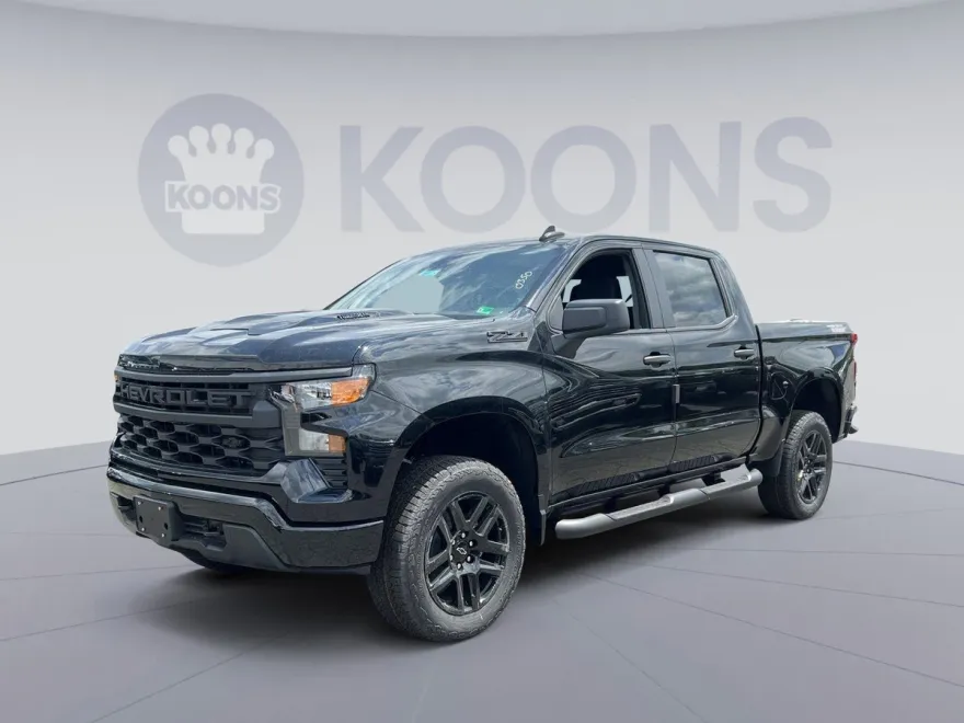 2025 Chevrolet Silverado Trail Boss Custom photo 1