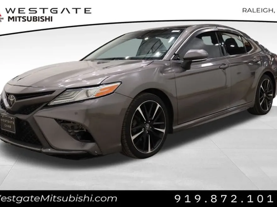 2018 Toyota Camry XSE photo 1