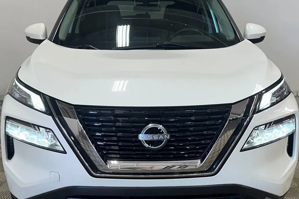 2023 Nissan Rogue SV photo 1
