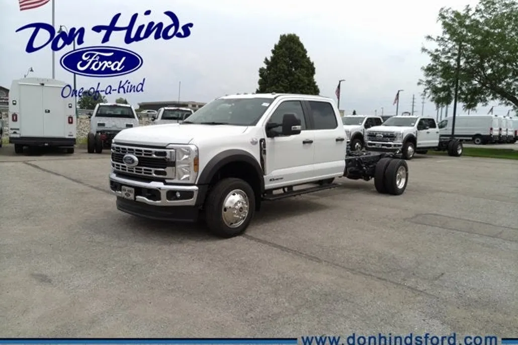 2025 Ford F-550 XL photo 1