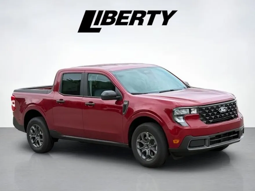 2025 Ford Maverick XLT photo 1