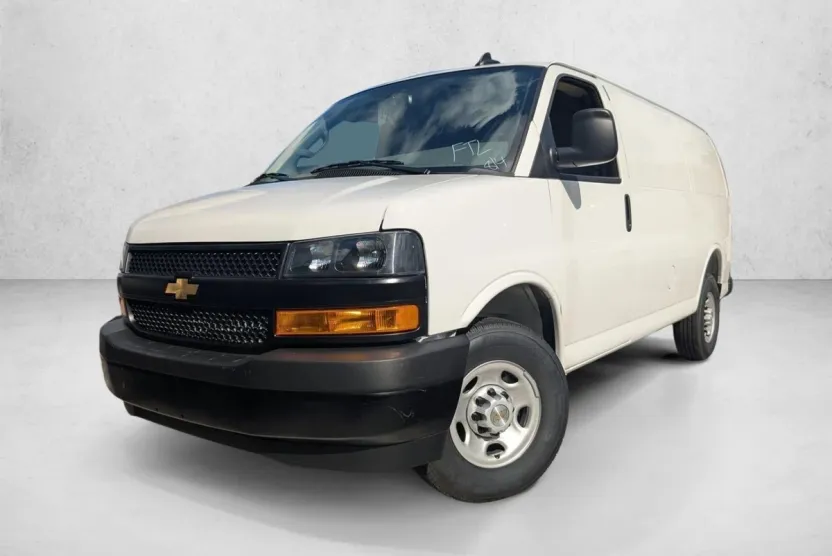 2025 Chevrolet Express Cargo 2500 Base photo 1