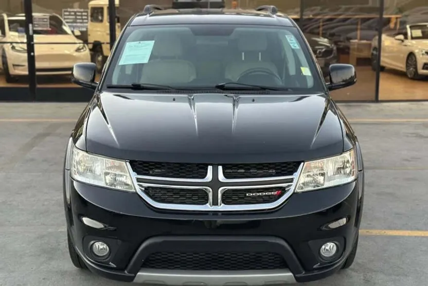 2015 Dodge Journey SXT photo 1