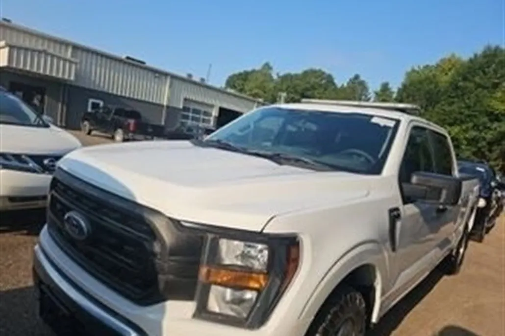 2023 Ford F-150 XL photo 1