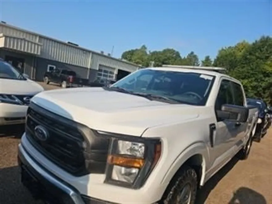2023 Ford F-150 XL photo 1