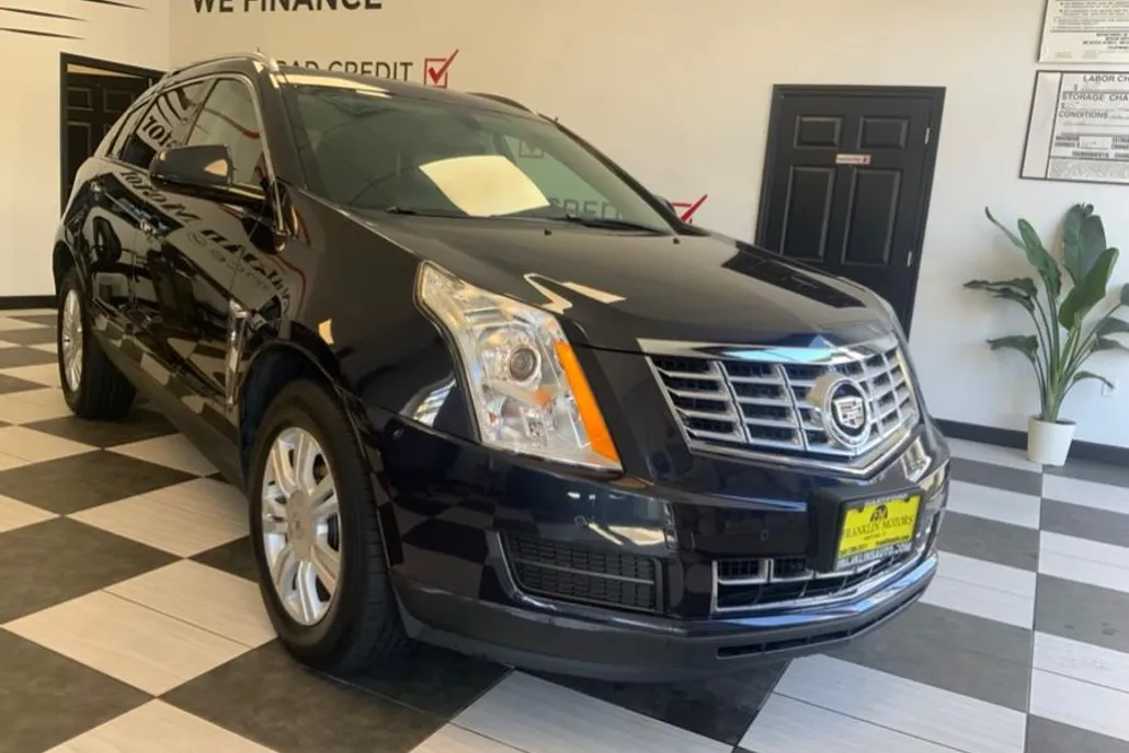2016 Cadillac SRX Luxury photo 1