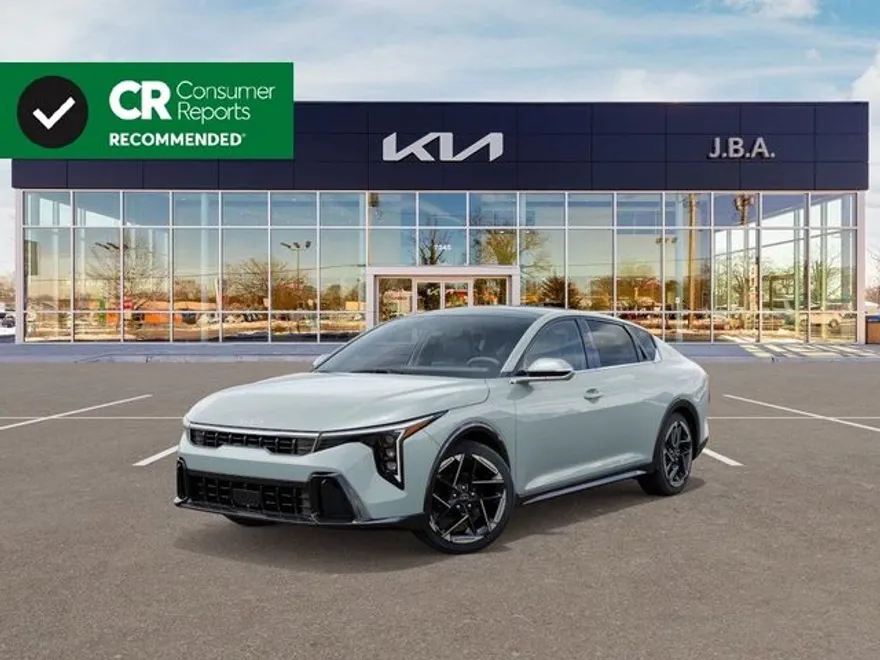 2025 Kia K4 GT-Line photo 1