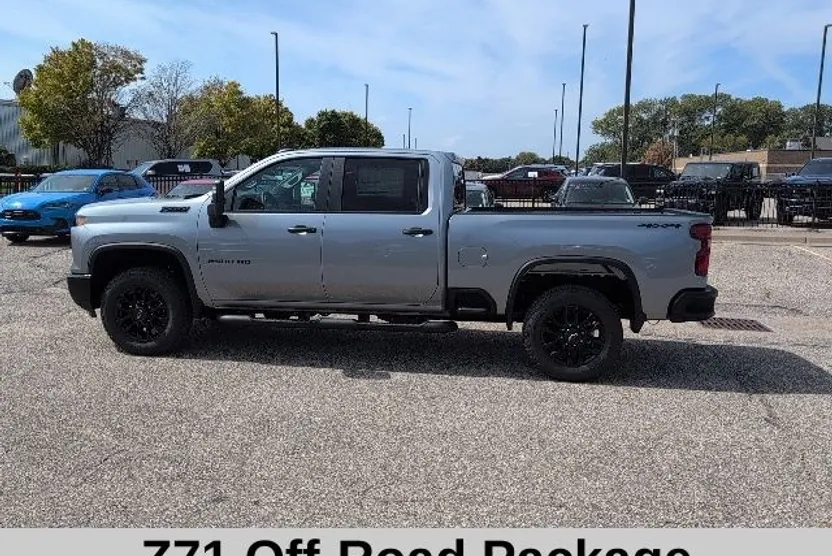 2026 Chevrolet Silverado 2500HD Custom photo 1