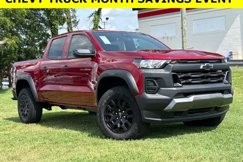 2025 Chevrolet Colorado Trail Boss photo 1