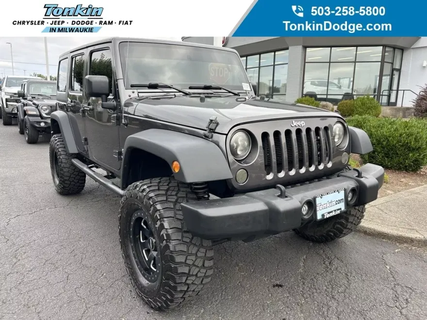 2017 Jeep Wrangler Unlimited Sport photo 1