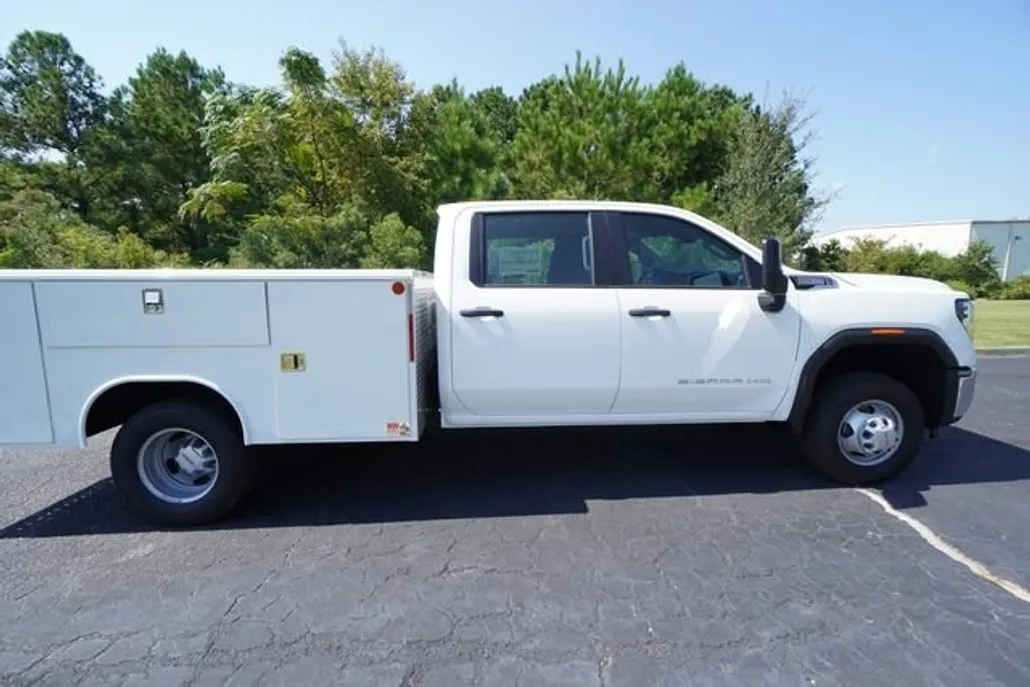 2026 Gmc Sierra 3500 HD Pro photo 1