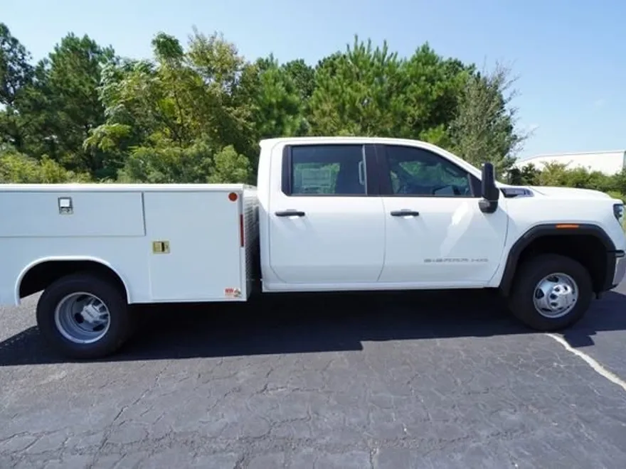 2026 Gmc Sierra 3500 HD Pro photo 1