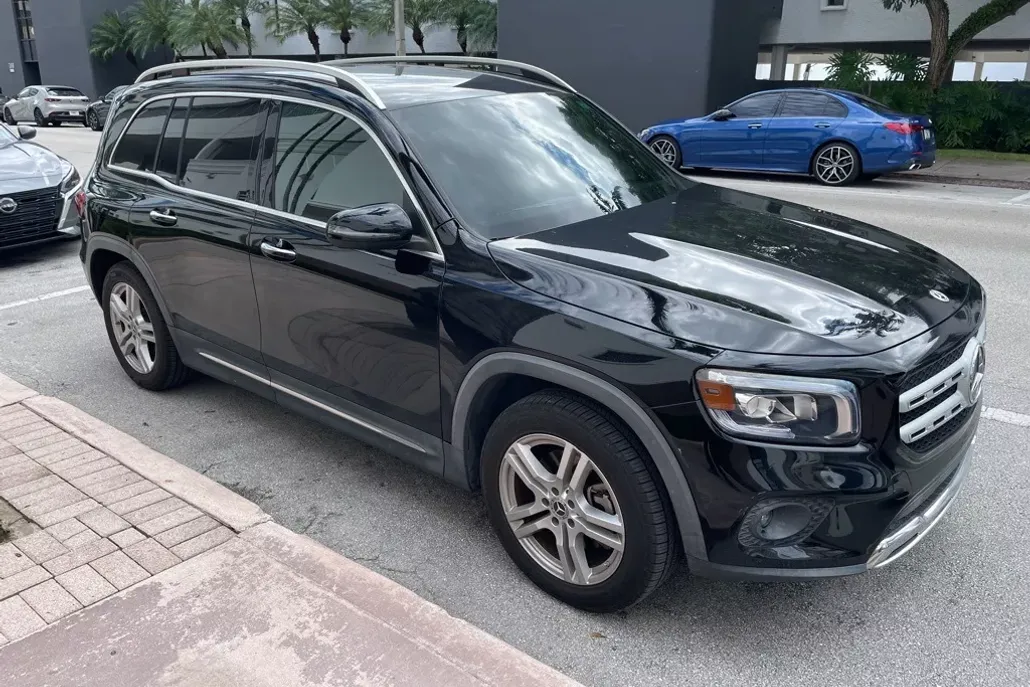 2021 Mercedes Benz GLB 250 photo 1