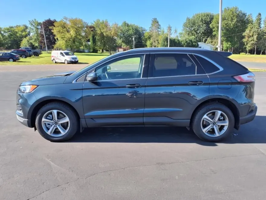 2023 Ford Edge SEL photo 1