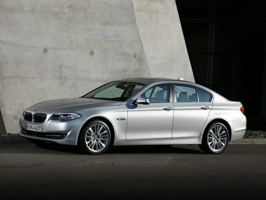 2012 Bmw 528i 5-series photo 1