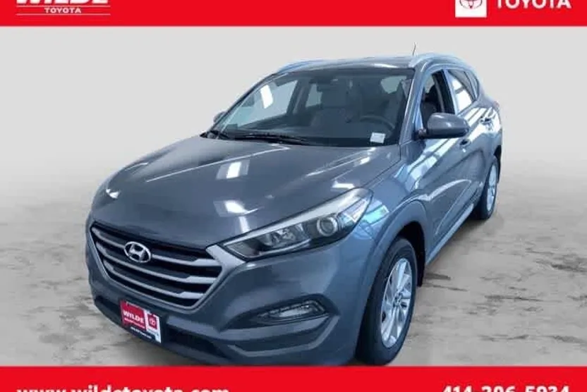 2017 Hyundai Tucson SE Sport photo 1