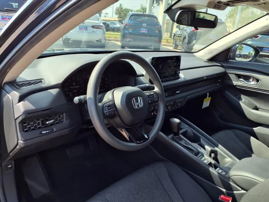 2025 Honda Accord SE photo 1