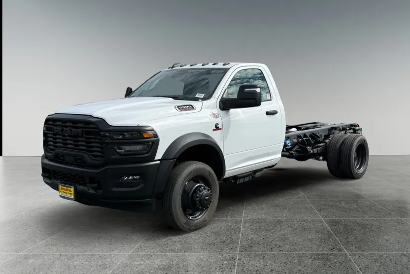 2025 Ram 5500 Tradesman photo 1