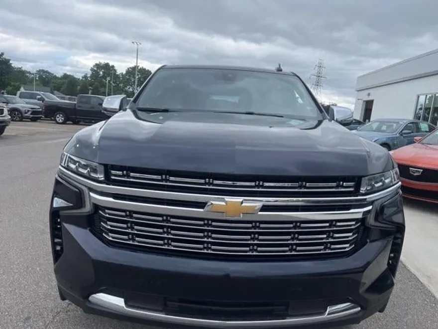 2021 Chevrolet Suburban Premier photo 1