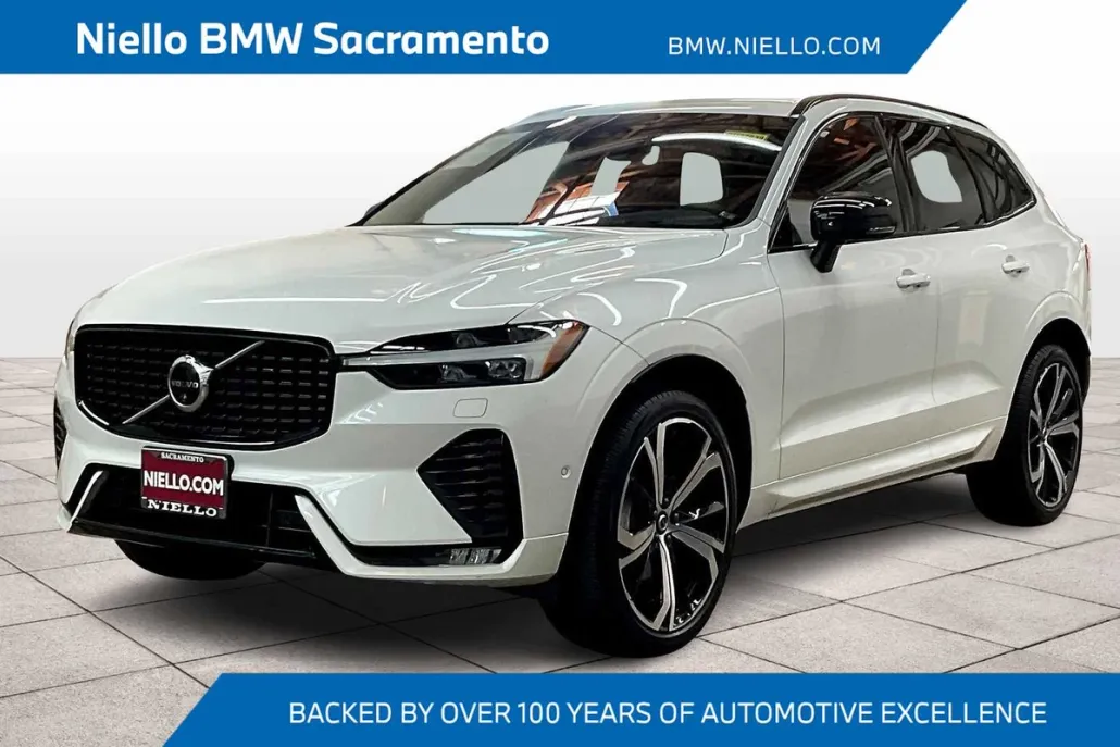 2024 Volvo XC60 Ultimate photo 1