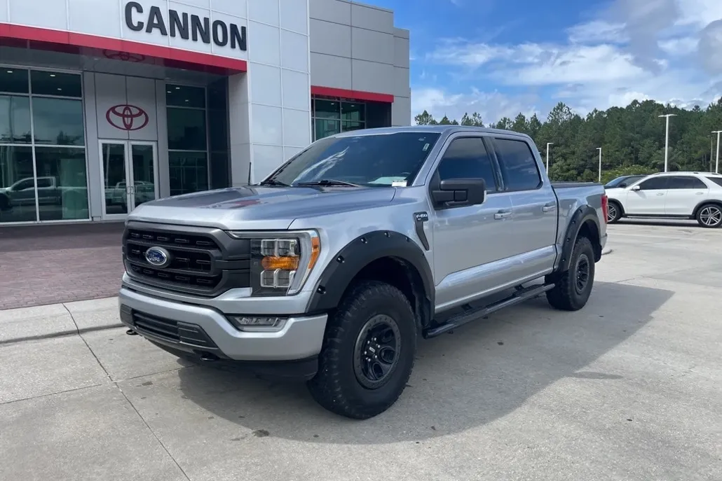 2022 Ford F-150 XLT photo 1