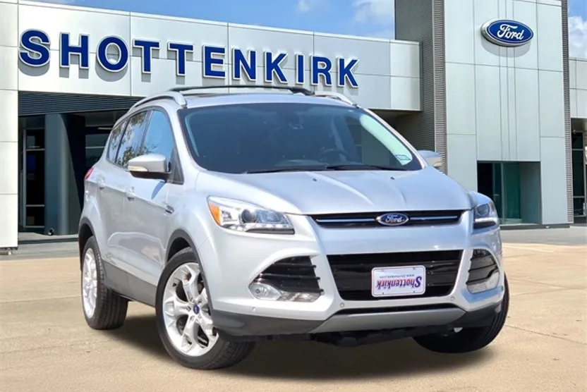 2013 Ford Escape Titanium photo 1
