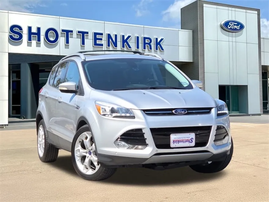 2013 Ford Escape Titanium photo 1